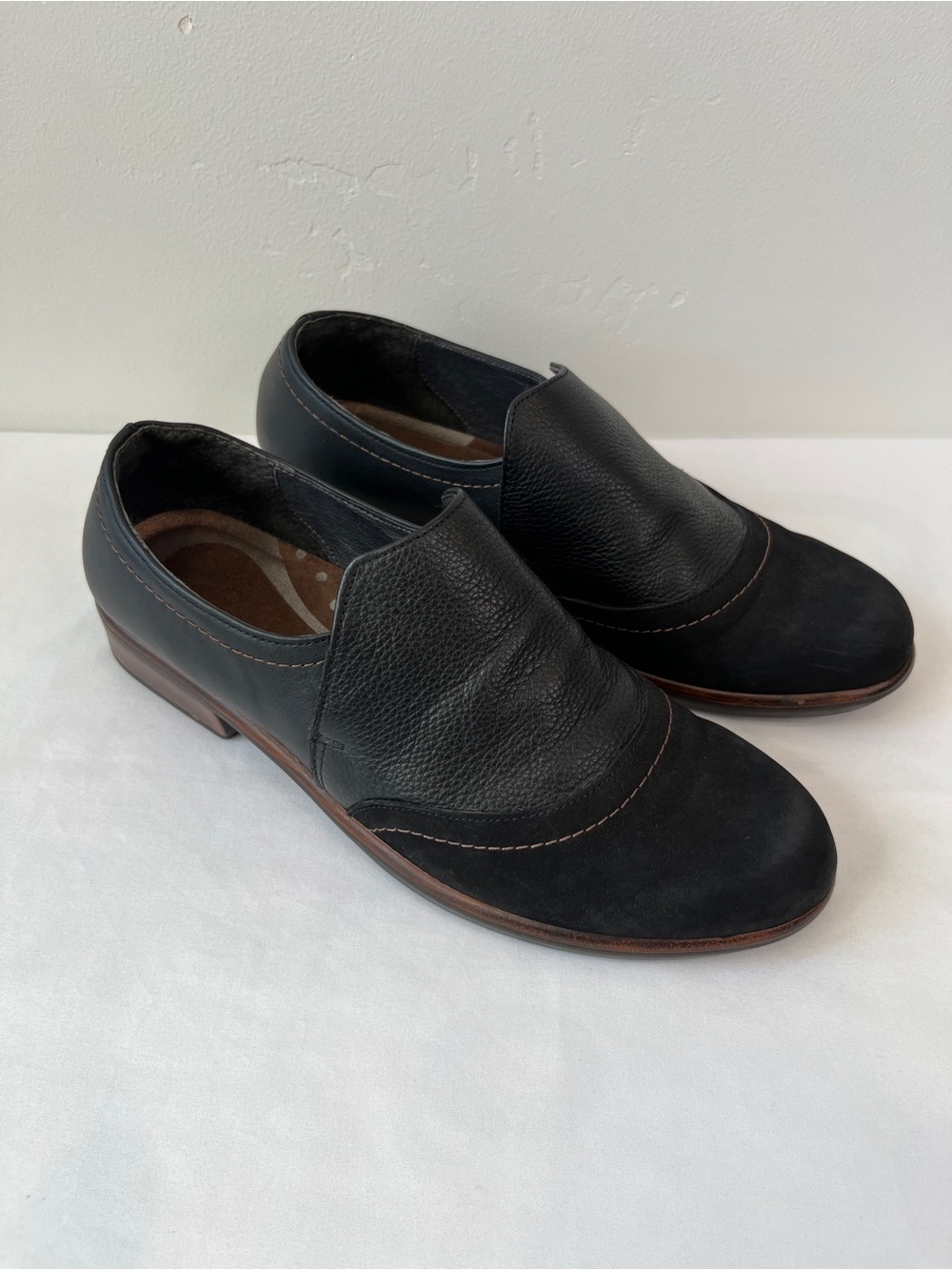 Naot Angin Slip On Loafers Black Leather Suede Shoes EU 38 US 7.5